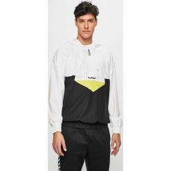 Hummel - Kurtka. Czarne płaszcze męskie Hummel, xl, bez wzorów, z poliesteru, krótkie, z kapturem. W wyprzedaży za 139,90 zł.