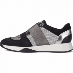 Geox tenisówki damskie Suzzie D94FRD 0AS22 39 czarne. Czarne trampki i tenisówki damskie Geox, bez wzorów, bez zapięcia. Za 499,00 zł.