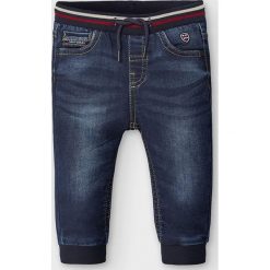 Mayoral - Jeansy dziecięce 68-98 cm. Niebieskie spodnie chłopięce Mayoral, bez wzorów, z elastanu. Za 101,90 zł.
