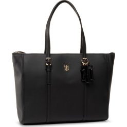 Torebka TOMMY HILFIGER - Th Chic Tote AW0AW07986 BLK. Czarne torebki klasyczne damskie TOMMY HILFIGER, bez wzorów, ze skóry ekologicznej, bez dodatków. W wyprzedaży za 489,00 zł.