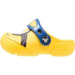 Crocs FUN LAB DESPICABLE ME 3 Sandały kąpielowe yellow. Żółte sandały męskie Crocs, z gumy. Za 149,00 zł.