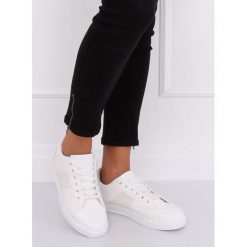 Trampki damskie białe X93 WHITE. Białe buty sportowe damskie FunKee.pl, z aplikacjami, z tkaniny, sportowe. Za 83,99 zł.