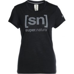 Super.natural ESSENTIAL TEE Tshirt z nadrukiem jet black/vapor grey. Czarne t-shirty damskie marki super.natural, xs, z nadrukiem, z poliesteru. Za 169,00 zł.
