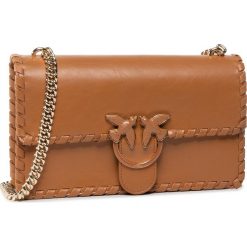 Torebka PINKO - Love Classic Twist Cl. PE 20 PLTT 1P21MF Y5GB Light Brown L11. Pomarańczowe torebki klasyczne damskie Pinko, bez wzorów, ze skóry, eleganckie, bez dodatków. Za 1379,00 zł.
