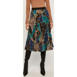 Marciano Guess - Spódnica. Spódniczki damskie MARCIANO GUESS, na co dzień, z aplikacjami, z poliesteru, casualowe, midi, rozkloszowane. Za 859,90 zł.