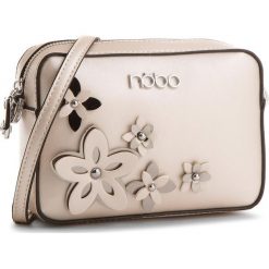 Torebka NOBO - NBAG-E1600-C000 Perłowy. Brązowe listonoszki damskie Nobo, bez wzorów, ze skóry ekologicznej, na ramię, bez dodatków. W wyprzedaży za 109,00 zł.