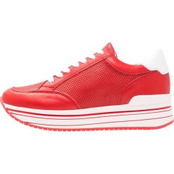 Trampki damskie slip on: SPM Tenisówki i Trampki red white