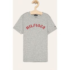 Tommy Hilfiger - T-shirt dziecięcy 110-178 cm. Niebieskie t-shirty chłopięce TOMMY HILFIGER, z nadrukiem, z bawełny, bez rękawów. Za 89,90 zł.