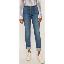 Lee - Jeansy Elly. Niebieskie jeansy damskie Lee, l, z aplikacjami, z elastanu, z podwyższonym stanem. W wyprzedaży za 229,90 zł.