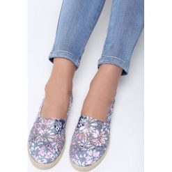 Granatowe Espadryle Trendy Step. Niebieskie espadryle damskie Multu, bez wzorów, bez obcasa. Za 29,99 zł.