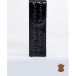 Pokrowiec na długopis z tłoczonym wzorem. Szare torebki klasyczne damskie marki Monnari, z aplikacjami, ze skóry. Za 129,00 zł.