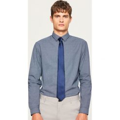 Koszula regular fit - Granatowy. Niebieskie koszule męskie na spinki Reserved, m. Za 89,99 zł.