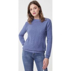 Niebieski Sweter Evolutive. Niebieskie swetry damskie Born2be, m, bez wzorów, z jeansu, klasyczne, z długim rękawem, długie, bez kaptura. Za 59,99 zł.