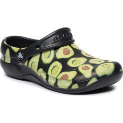 Klapki CROCS - Bistro Graphic Clog 204044 Black/Volt Green. Czarne klapki damskie Crocs, bez wzorów, z tworzywa sztucznego, bez obcasa. Za 219,00 zł.