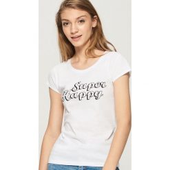 T-shirt basic z nadrukiem - Biały. Białe t-shirty damskie Sinsay, l, z nadrukiem. Za 9,99 zł.