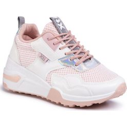 Sneakersy XTI - 44120 Nude. Różowe półbuty damskie Xti, bez wzorów, ze skóry ekologicznej, bez obcasa, na płaskiej podeszwie, bez zapięcia. Za 209,00 zł.