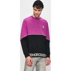 DC - Bluza. Białe bluzy męskie DC, s, bez wzorów, z bawełny, z okrągłym kołnierzem, bez rękawów, bez kaptura. W wyprzedaży za 179,90 zł.
