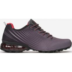 Czarno-Czerwone Buty Sportowe Sireirea. Czarne buty sportowe męskie Born2be, bez zapięcia. W wyprzedaży za 124,99 zł.