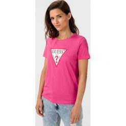 Guess Basic Koszulka Różowy. Różowe koszulki damskie Guess, l, z nadrukiem, z bawełny, bez kołnierzyka. Za 130,95 zł.