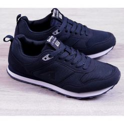 Półbuty męskie sportowe granatowe American Club - granatowy. Niebieskie buty sportowe męskie American CLUB, bez zapięcia. Za 119,99 zł.