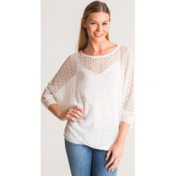 Biały sweter Guess ażurowy. Białe swetry damskie Guess, s, z aplikacjami, z dzianiny, z długim rękawem, długie, bez kaptura. Za 168,00 zł.