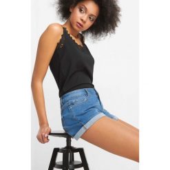 Jeansowe szorty z lampasami. Niebieskie szorty damskie Orsay, s, bez wzorów, z elastanu, eleganckie. Za 59,99 zł.