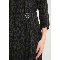 Sukienki hiszpanki: Saint Tropez ANIMAL WRAP DRESS Sukienka letnia cactus
