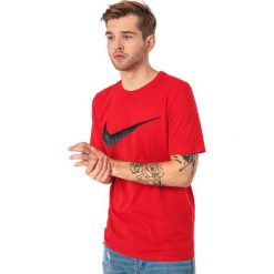 Koszulki sportowe męskie: Nike Koszulka męska Hangtag Swoosh czerwona r. XL (707456-657)
