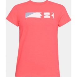 Under Armour Koszulka damska Sportstle Branded Graphic koralowa r. M (1305578-820). Pomarańczowe topy sportowe damskie marki Under Armour, m. Za 69,71 zł.