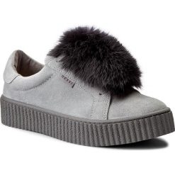 Sneakersy NESSI - 17111 Szary W/K. Szare półbuty damskie Nessi, ze skóry. W wyprzedaży za 209,00 zł.