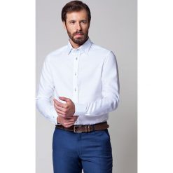 Koszula Biała Almeria Slim. Białe koszule męskie LANCERTO, m, w kratkę, z bawełny, eleganckie, z kontrastowym kołnierzykiem, bez rękawów. W wyprzedaży za 199,90 zł.