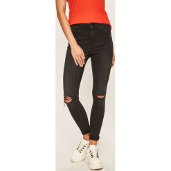 Noisy May - Jeansy Lucy. Czarne jeansy damskie Noisy May. W wyprzedaży za 129,90 zł.