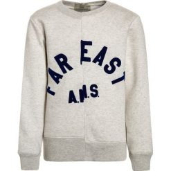 Scotch Shrunk CUT & SEWN CREWNECK Bluza ecru melange. Szare bluzy chłopięce marki Scotch Shrunk, z bawełny. W wyprzedaży za 224,10 zł.
