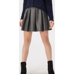 Plisowana spódnica mini - Szary. Szare spódniczki damskie Sinsay, s, bez wzorów, mini. Za 49,99 zł.