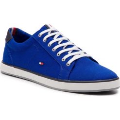 Tenisówki TOMMY HILFIGER - Iconic Long Lace Sneaker FM0FM01536 Mazarine Blue 440. Niebieskie półbuty męskie TOMMY HILFIGER, bez wzorów, z gumy, klasyczne, bez zapięcia. Za 269,00 zł.