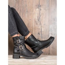 WORKERY Z KLAMRAMI. Workery damskie LUCKY SHOES, ze skóry ekologicznej, bez obcasa, na klamry. Za 76,90 zł.