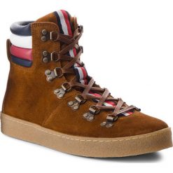 Kozaki TOMMY HILFIGER - Crepe Outsole Hiking Hybrid Boot FM0FM01918 Cognac 606. Brązowe buty zimowe męskie TOMMY HILFIGER, z materiału. W wyprzedaży za 559,00 zł.