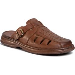 Klapki LASOCKI FOR MEN - MI08-C720-715-01 Camel. Pomarańczowe klapki męskie Lasocki For Men, ze skóry, bez zapięcia. Za 119,99 zł.