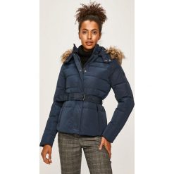Pepe Jeans - Kurtka puchowa Carla. Niebieskie kurtki damskie Pepe Jeans, s, w paski, z poliesteru, krótkie. Za 759,90 zł.