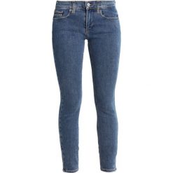 Calvin Klein Jeans MID RISE SKINNY Jeans Skinny Fit barkly blue. Niebieskie jeansy damskie marki Calvin Klein Jeans, z bawełny. W wyprzedaży za 356,85 zł.