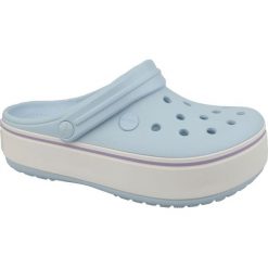 Crocs Crocband Platform Clog 205434-4JR 36/37 Błękitne. Niebieskie klapki damskie Crocs, bez wzorów, z syntetyku, bez obcasa. W wyprzedaży za 189,99 zł.