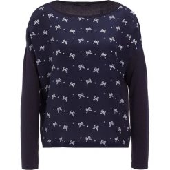 WEEKEND MaxMara REGALO Sweter blu marino. Niebieskie bluzy damskie WEEKEND MaxMara, xl, bez wzorów, z wiskozy, bez rękawów, bez kaptura. W wyprzedaży za 394,50 zł.