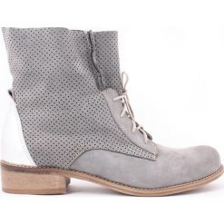 Botki - skóra naturalna - model 460 - kolor grafitowy. Szare botki damskie Zapato, ze skóry, bez obcasa, bez zapięcia. W wyprzedaży za 339,00 zł.