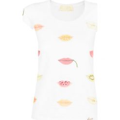 T-shirt EAN13 FRUIT KISSES UNIQUE. Białe bluzki damskie Ean13, bez wzorów, z elastanu, klasyczne, z klasycznym kołnierzykiem, bez rękawów. W wyprzedaży za 296,00 zł.