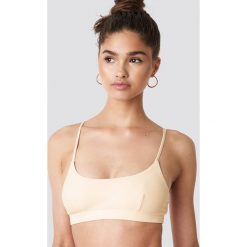 NA-KD Swimwear Sportowa góra bikini - Beige,Offwhite. Brązowe bikini NA-KD Swimwear. Za 60,95 zł.