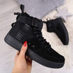 Trampki skórzane czarne Big Star EE274662 - czarny. Czarne trampki i tenisówki damskie BIG STAR, bez wzorów, bez zapięcia. Za 125,99 zł.