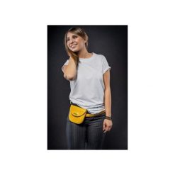 Nerka skórzana, żółta Gianna 3. Żółte nerki damskie Bolsa, bez wzorów, ze skóry, bez dodatków. Za 369,00 zł.