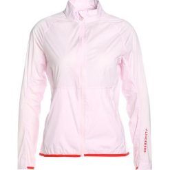 J.LINDEBERG SALLY Kurtka Outdoor soft pink. Różowe kurtki damskie marki J.LINDEBERG, s, bez wzorów, z elastanu, sportowe, bez kaptura. W wyprzedaży za 535,20 zł.