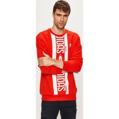 Adidas Originals - Bluza. Czerwone bluzy męskie adidas Originals, s, z nadrukiem, z bawełny, z okrągłym kołnierzem, bez rękawów, bez kaptura. Za 269,90 zł.