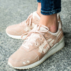 Buty Asics Gel-Lyte III "Vanilla Cream" (HL7E5-0202). Białe buty sportowe damskie marki Asics, z materiału, asics gel lyte. Za 254,99 zł.
